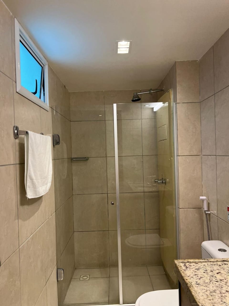 Bathroom, towels