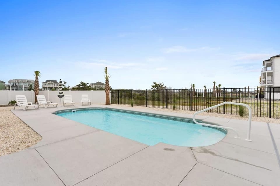 All The Ocean Views at this 5 bed 5 beach getaway House in Ocean Isle Beach