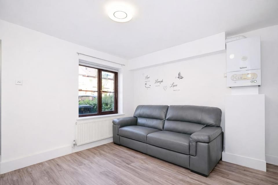 Living room, Seating area, heating