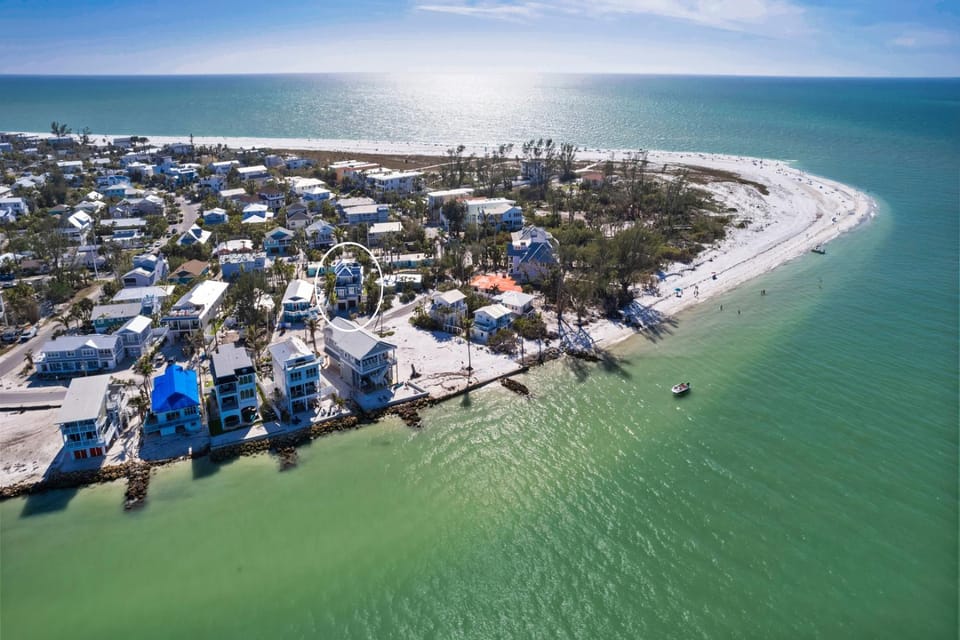 Salt Dreams - 1 Block to Beach! Pool, Spa, Games, Rooftop Deck by Anna Maria Life Vacation Rentals House in Anna Maria Island