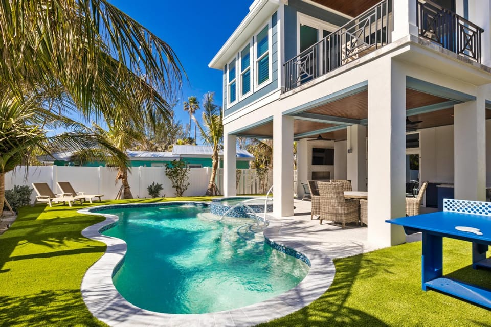 Salt Dreams - 1 Block to Beach! Pool, Spa, Games, Rooftop Deck by Anna Maria Life Vacation Rentals House in Anna Maria Island