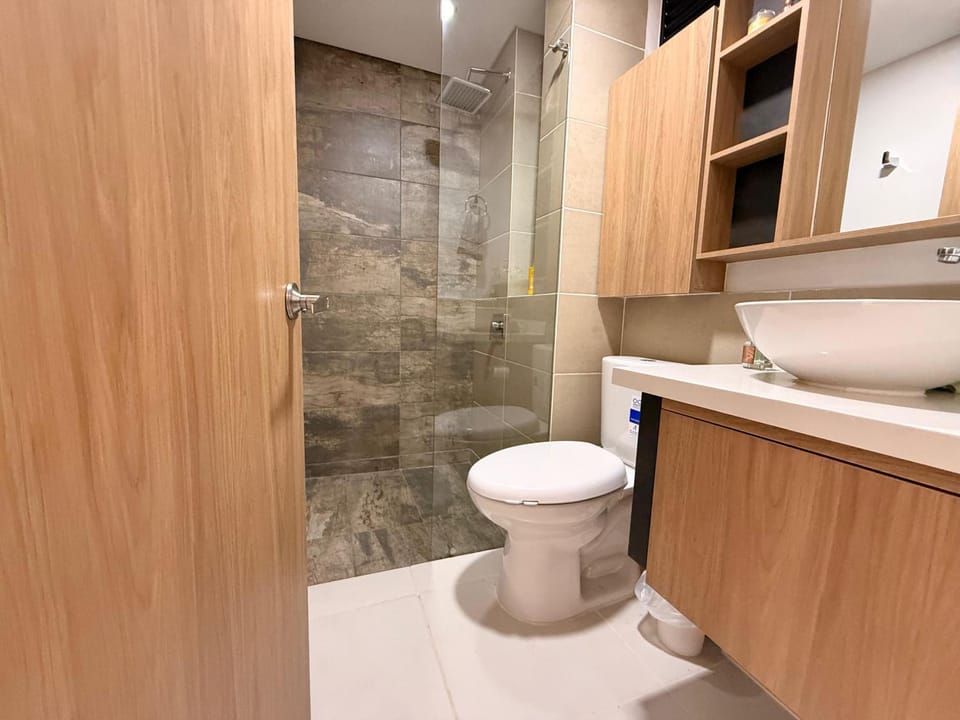Shower, Toilet, Bathroom