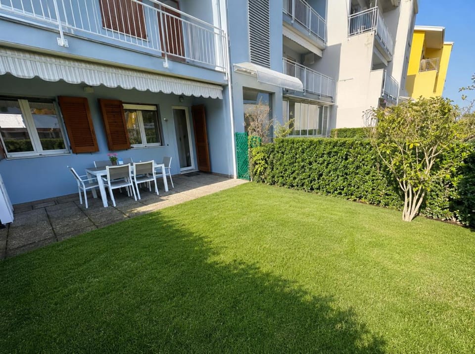 Garden, Garden view