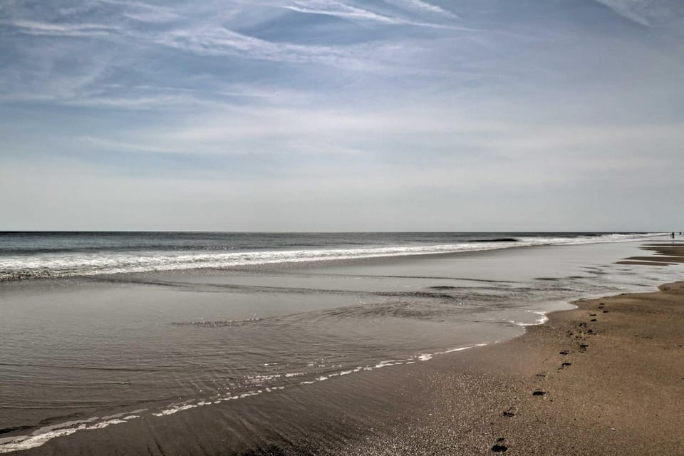 Walk to Beach! Ocean City Family Condo House in Ocean City