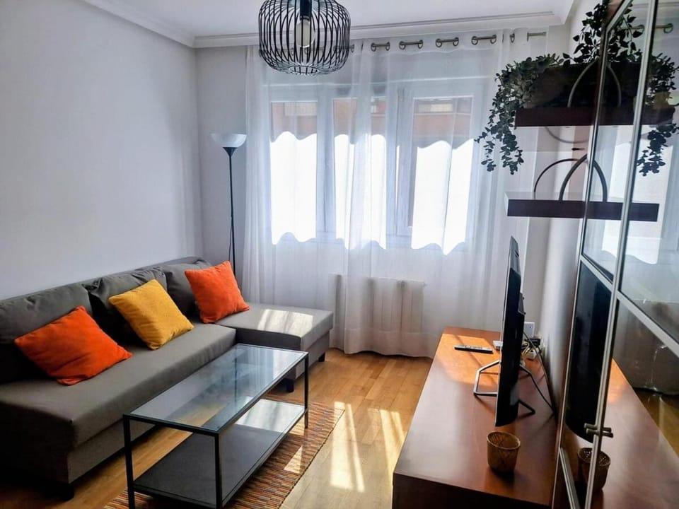 MyHouseSpain - Apartamento junto a Playa Poniente Apartment in Gijón