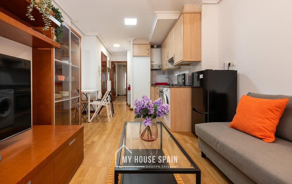 MyHouseSpain - Apartamento junto a Playa Poniente Apartment in Gijón
