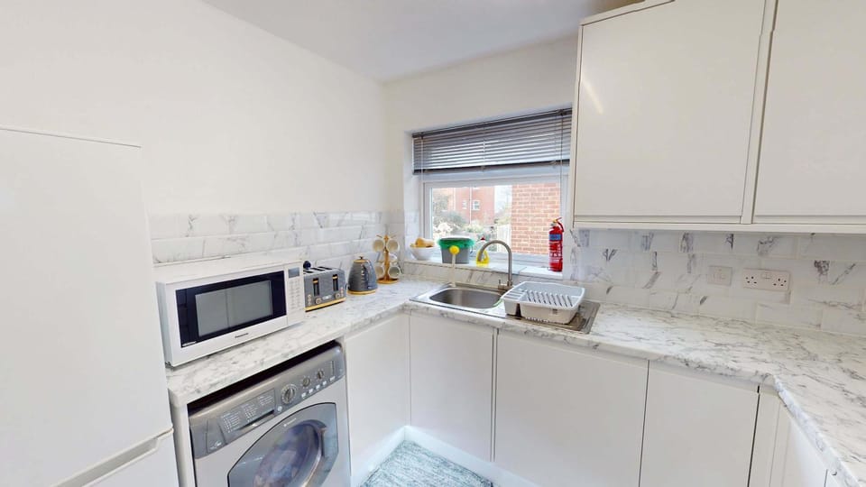 2 Bed Apartment in Reading - Sleeps 4 Apartment in Reading