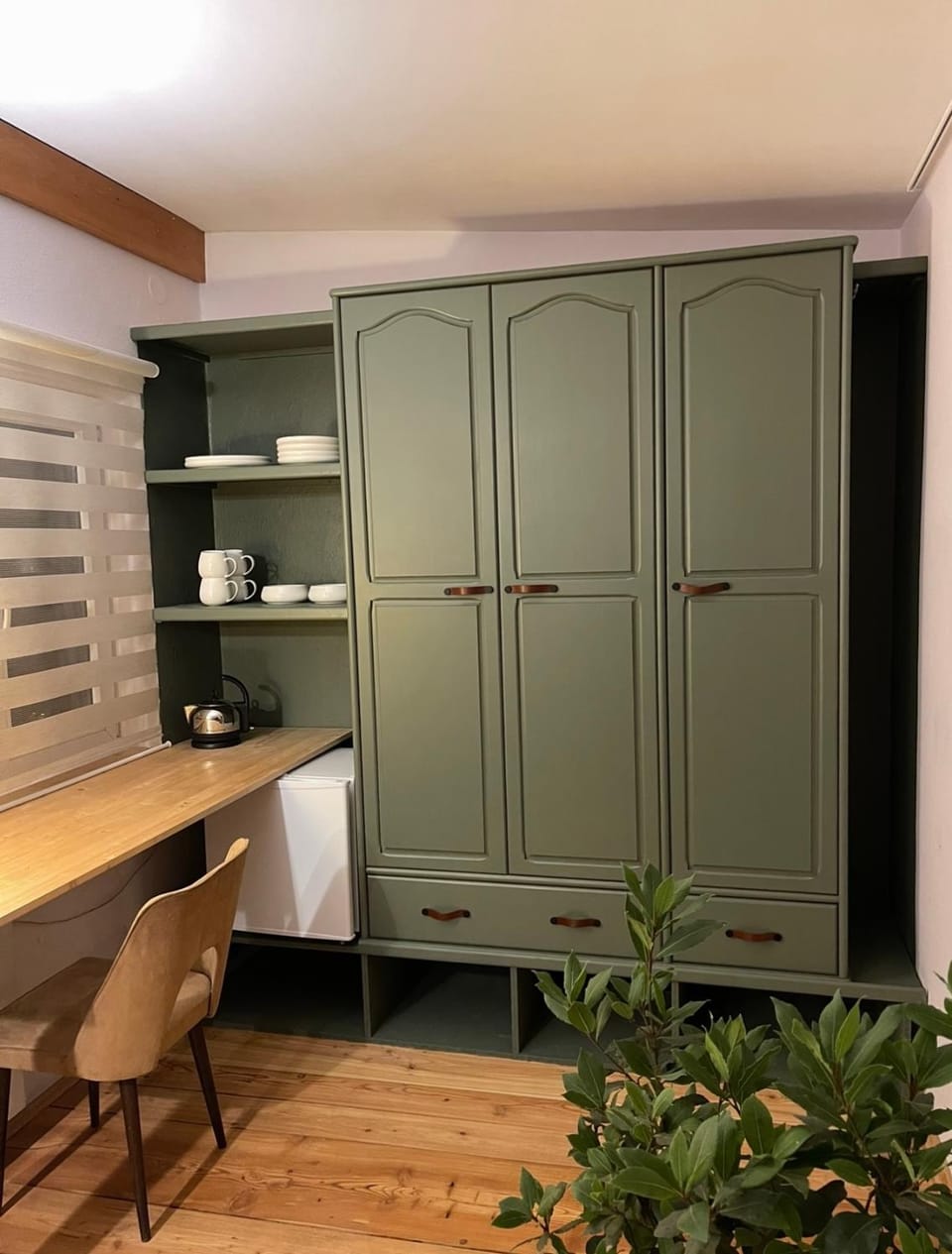 wardrobe