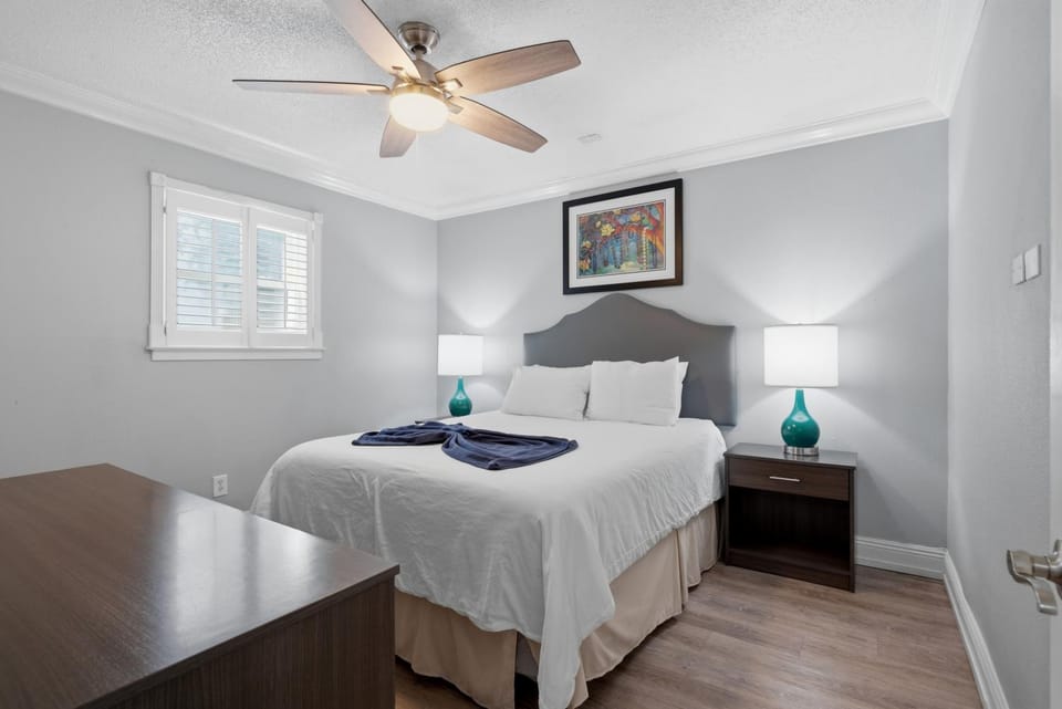 Refined 2BR Escape on Frenchmen Street w Pool Apartment hotel in Faubourg Marigny