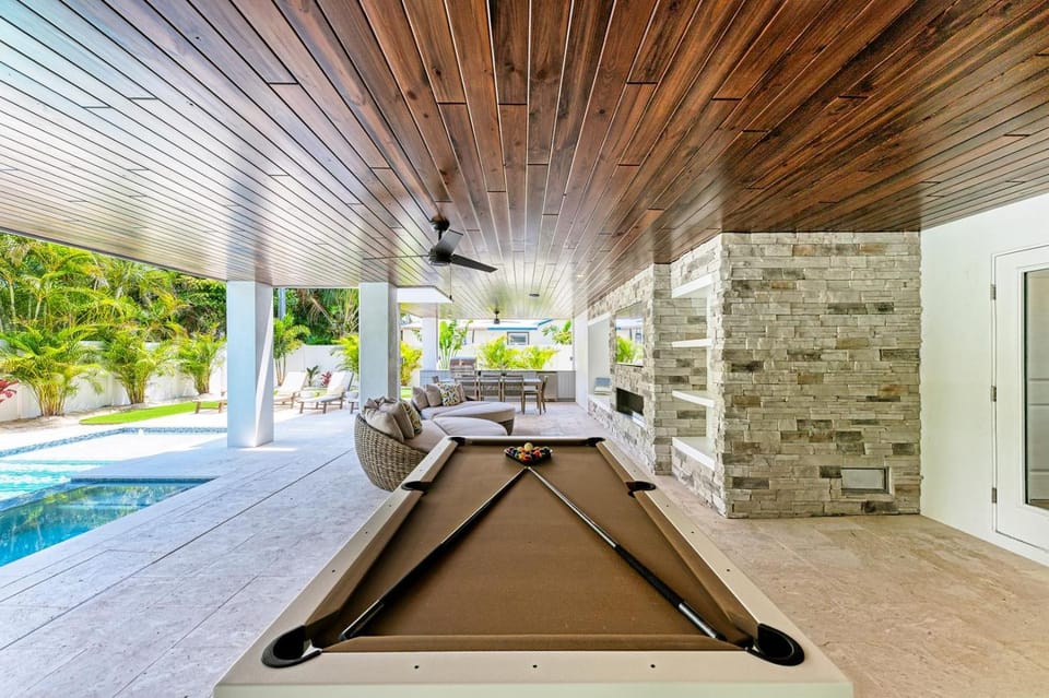 Sunsational - Roof Top Deck, Games, Pool & Spa by Anna Maria Life Vacation Rentals House in Holmes Beach