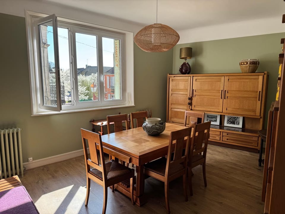 TOUCY Vintage Apartment in Bourgogne-Franche-Comté