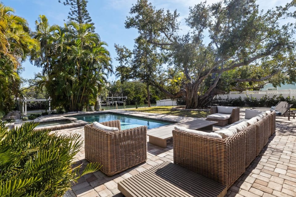 The Fish House - Canal Front, Dock, Pool Spa by Anna Maria Life Vacation Rentals House in Holmes Beach