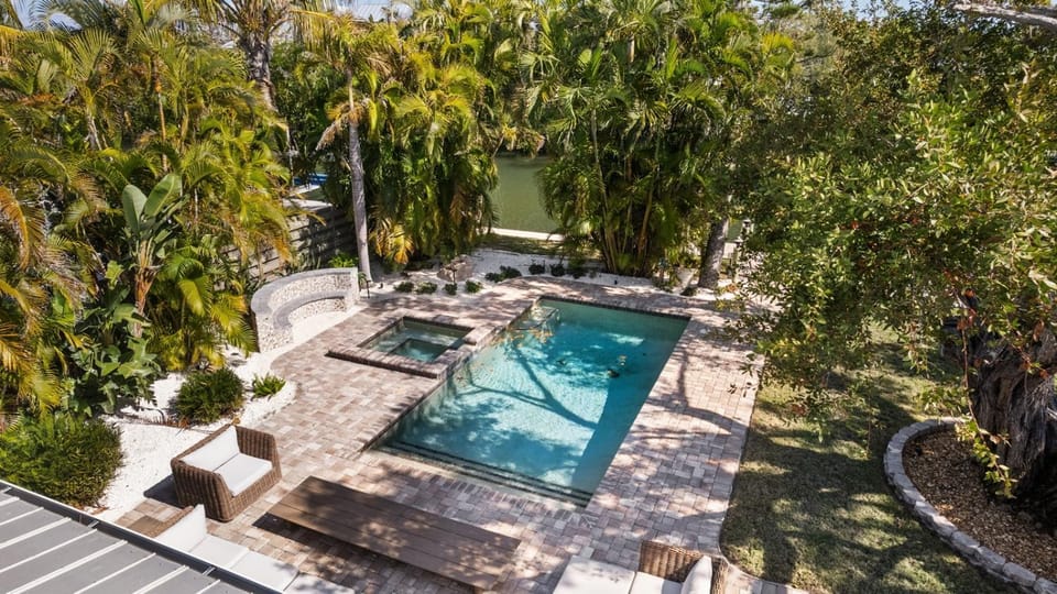 The Fish House - Canal Front, Dock, Pool Spa by Anna Maria Life Vacation Rentals House in Holmes Beach