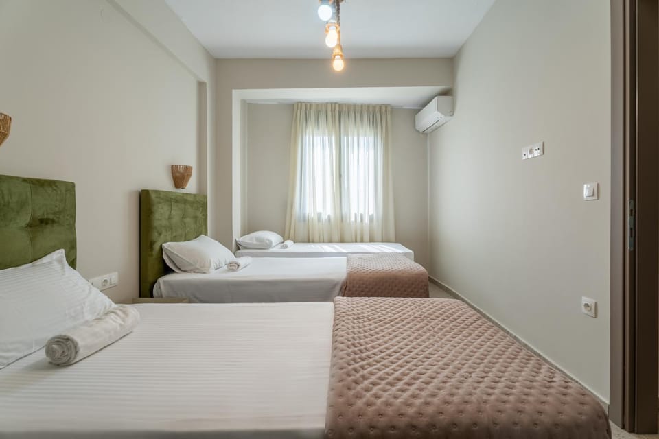 SithoniaRS Luxury Two Floor Maisonette with private Pool & Garden House in Nikiti