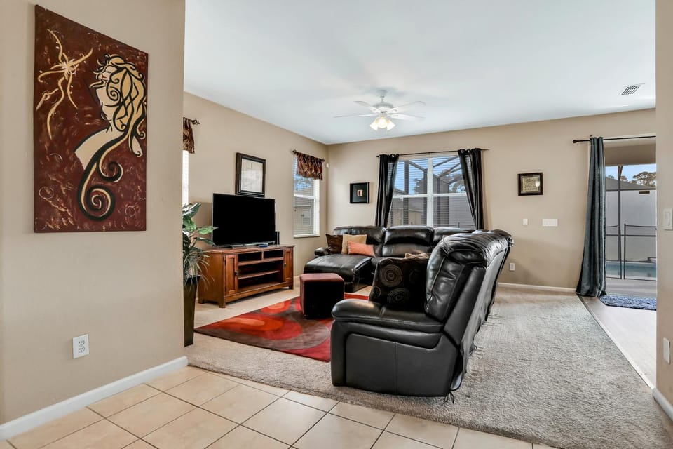 TV and multimedia, Living room, Seating area