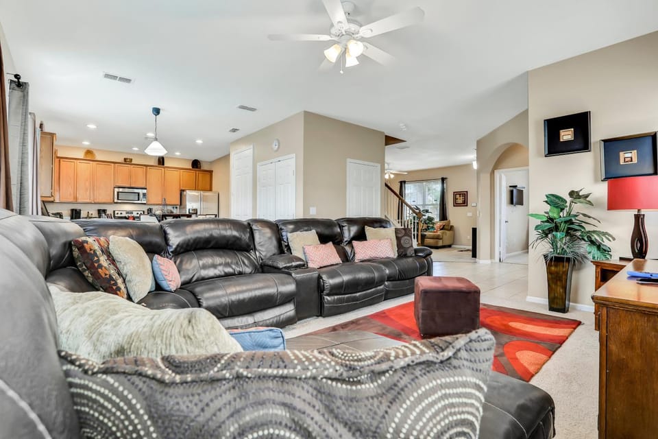 TV and multimedia, Living room, Seating area