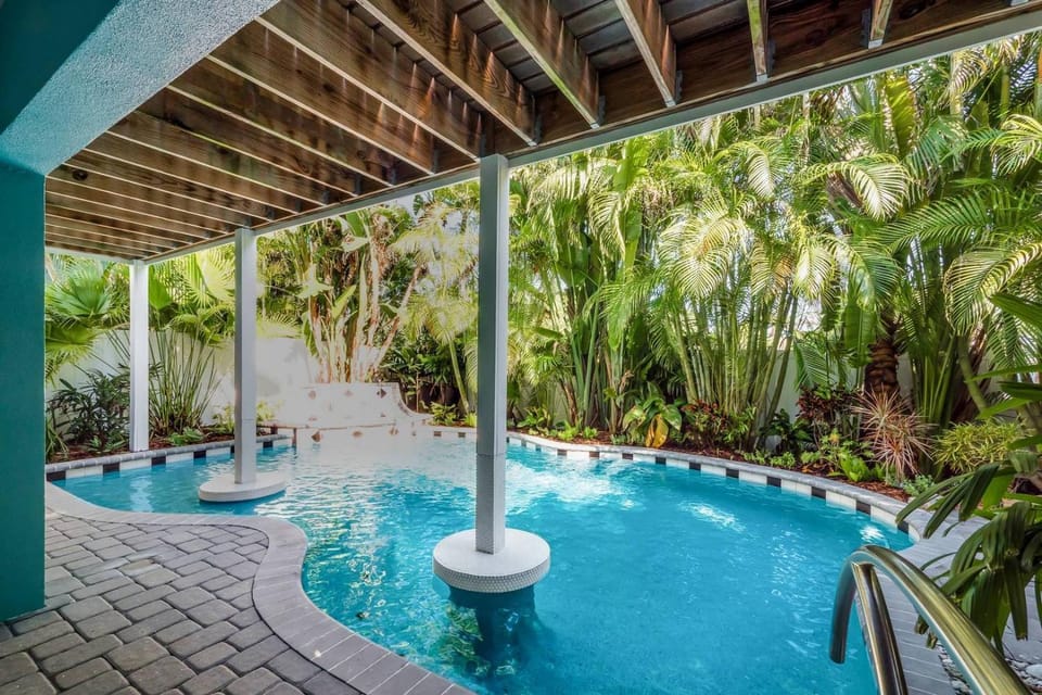 Tipsy Turtle - 2 Houses to Beach, Pool by Anna Maria Life Vacation Rentals House in Holmes Beach