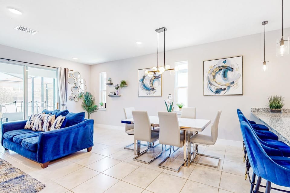 Living room, Seating area, Dining area
