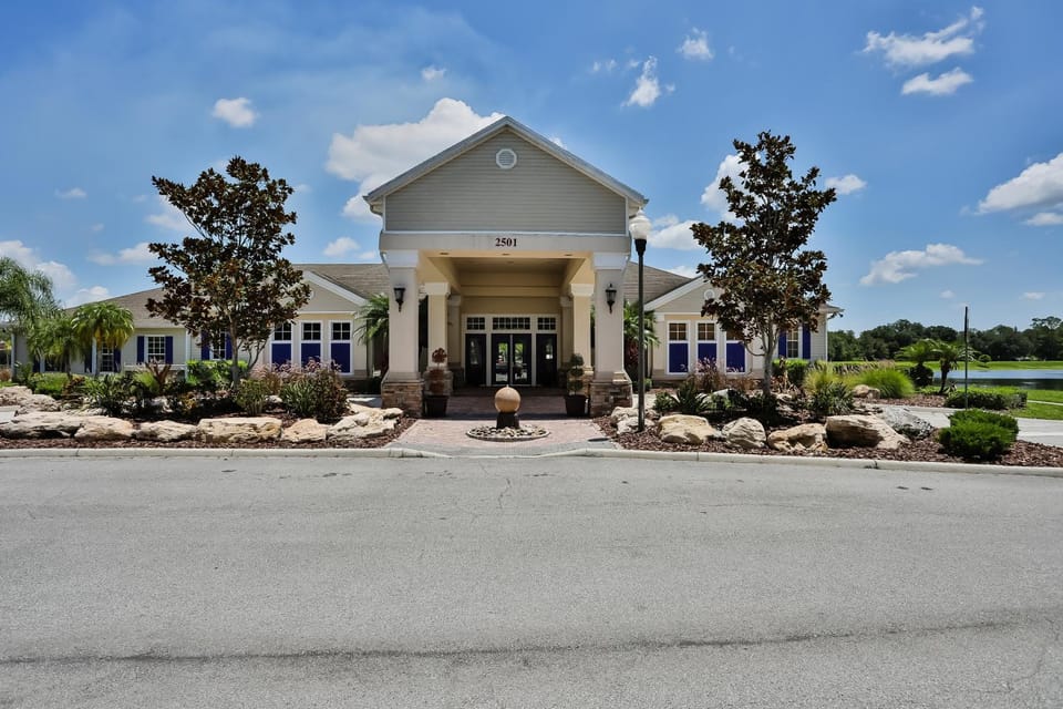 Property building, Spring, Day