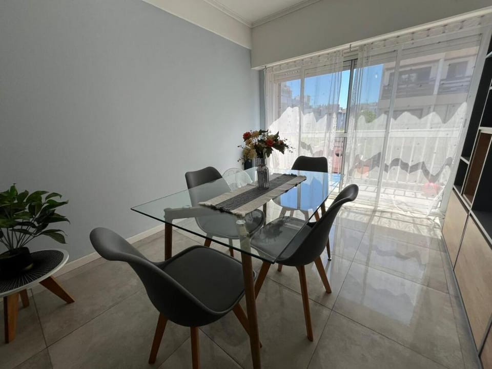 Hermoso dpto en cercanías de Plaza Colon con balcón Apartment in Mar del Plata