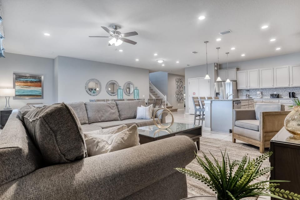 Living room, Seating area