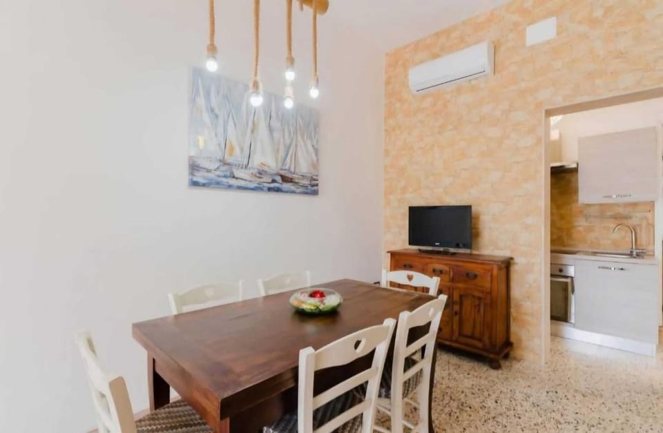 Villino Barbara con Terrazza Vista Mare Apartment in Torre Lapillo