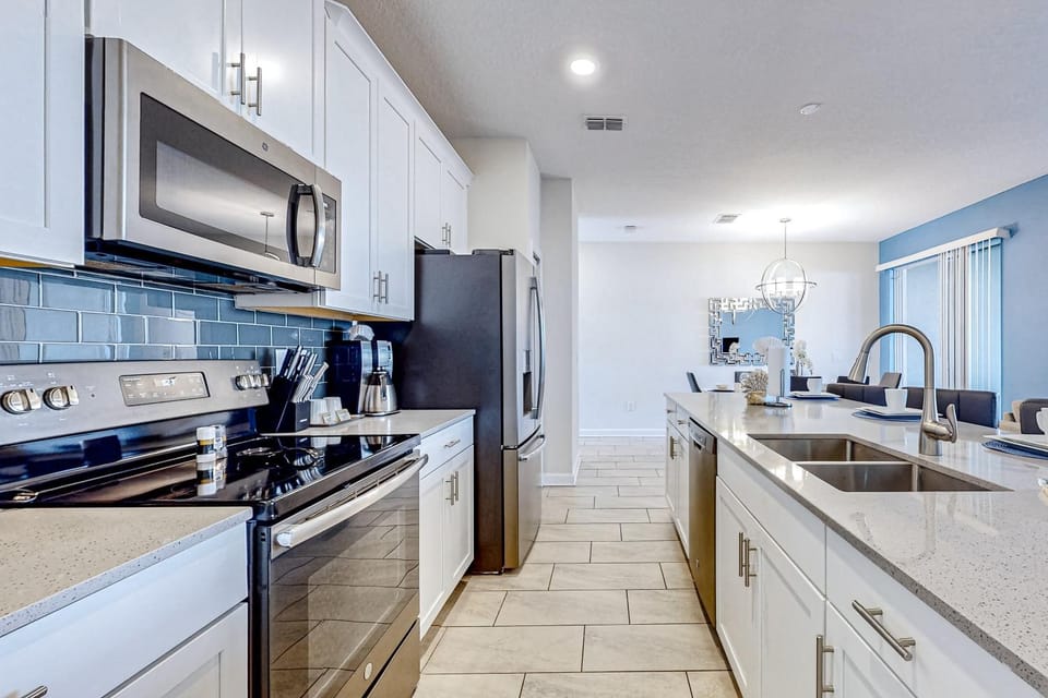 Kitchen or kitchenette, kitchen