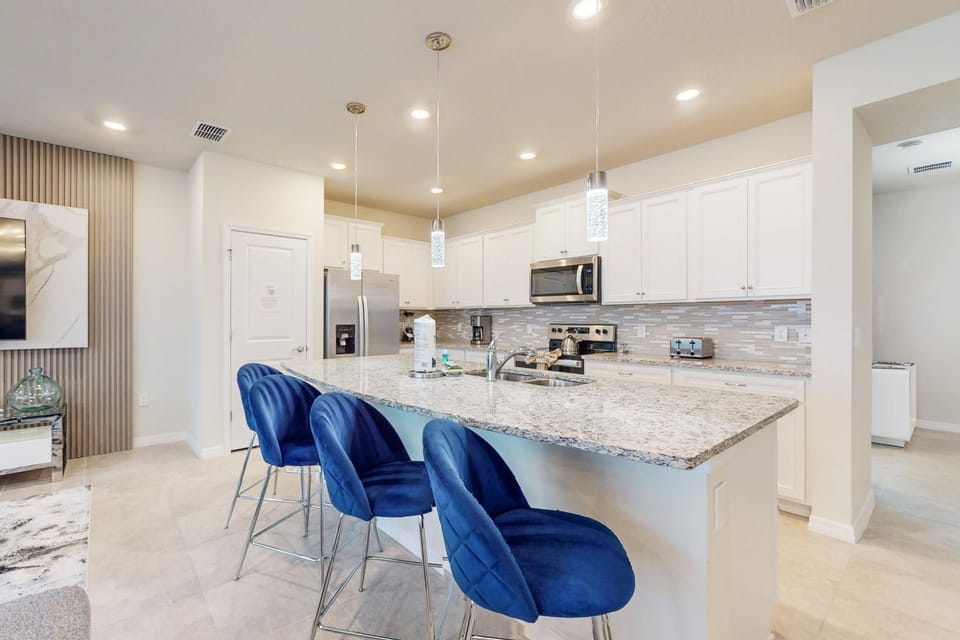 Kitchen or kitchenette, kitchen