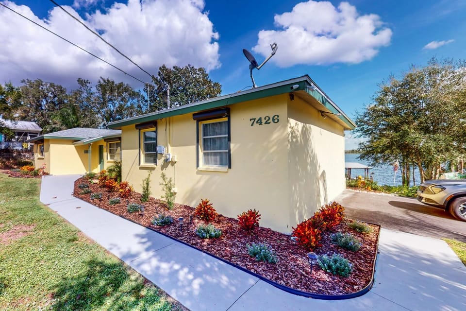 Property building, Spring, Day