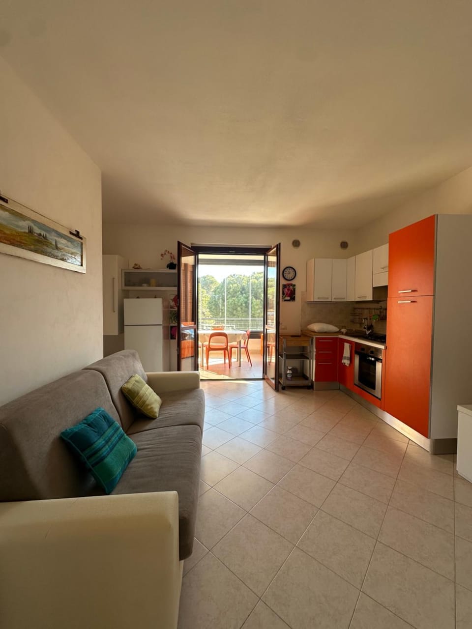 Kitchen or kitchenette, Living room, Dining area, stove