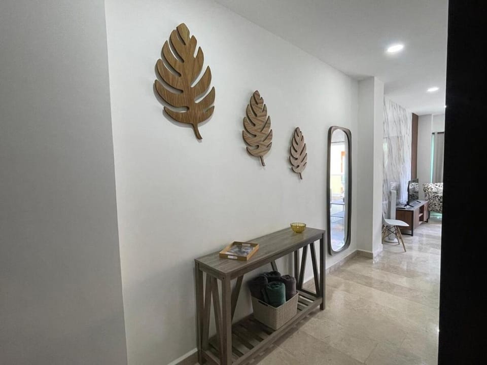 Risco Centro de Bucerías beachfront with pool Apartment in Bucerias