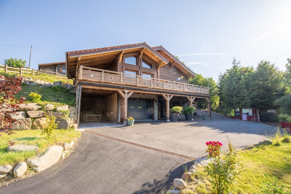 Chalet neuf et cosy, spa, salle de jeux, 12p Chalet in Xonrupt-Longemer
