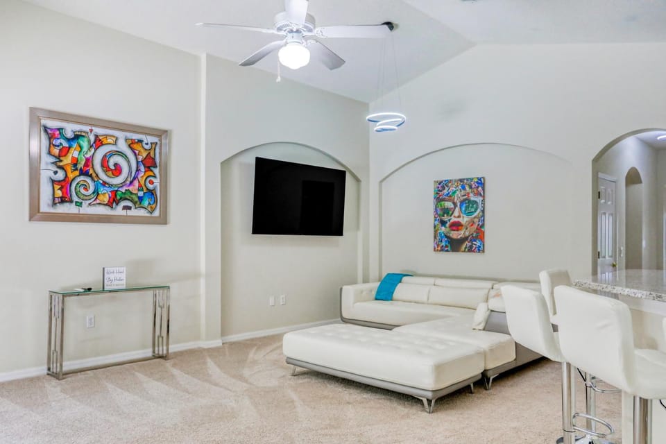 TV and multimedia, Living room, Seating area