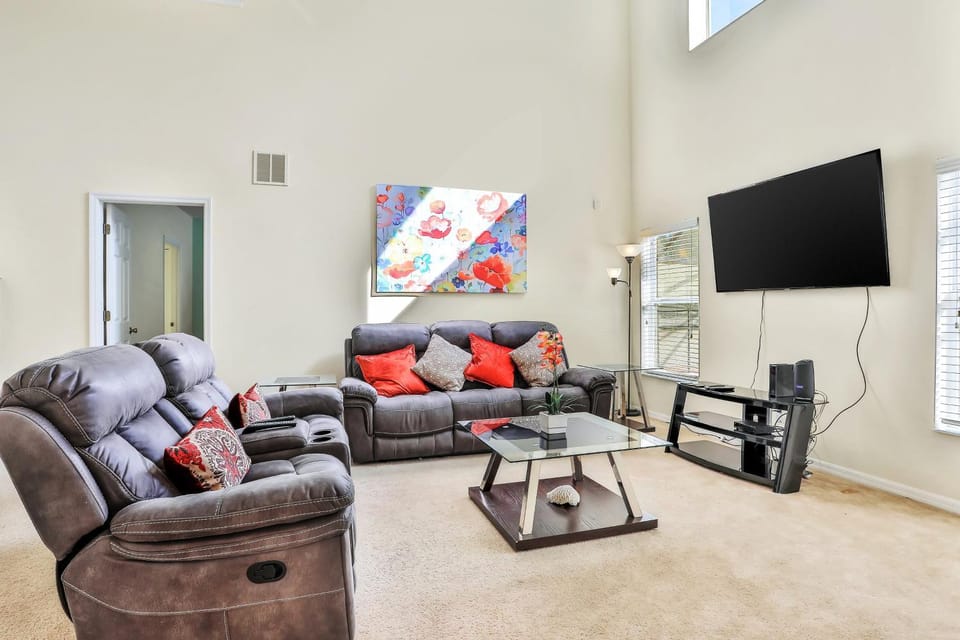 TV and multimedia, Living room, Seating area