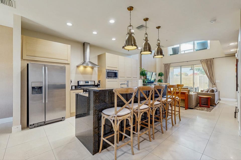 Kitchen or kitchenette, Seating area, Dining area, dishwasher, oven