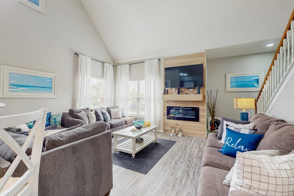 TV and multimedia, Living room, Seating area