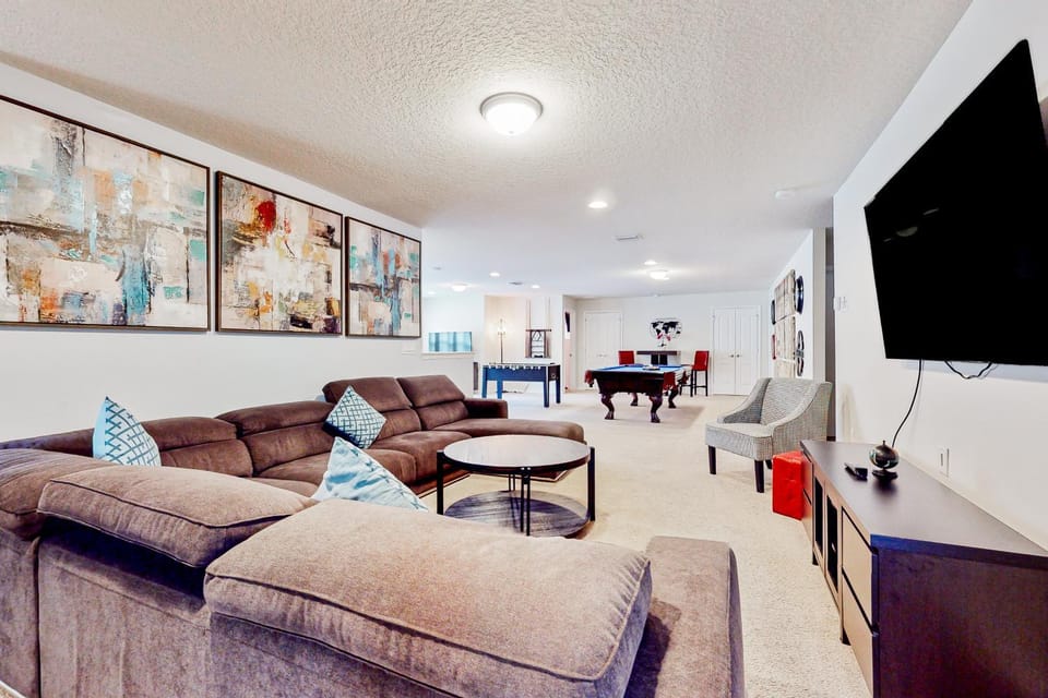 TV and multimedia, Living room, Seating area