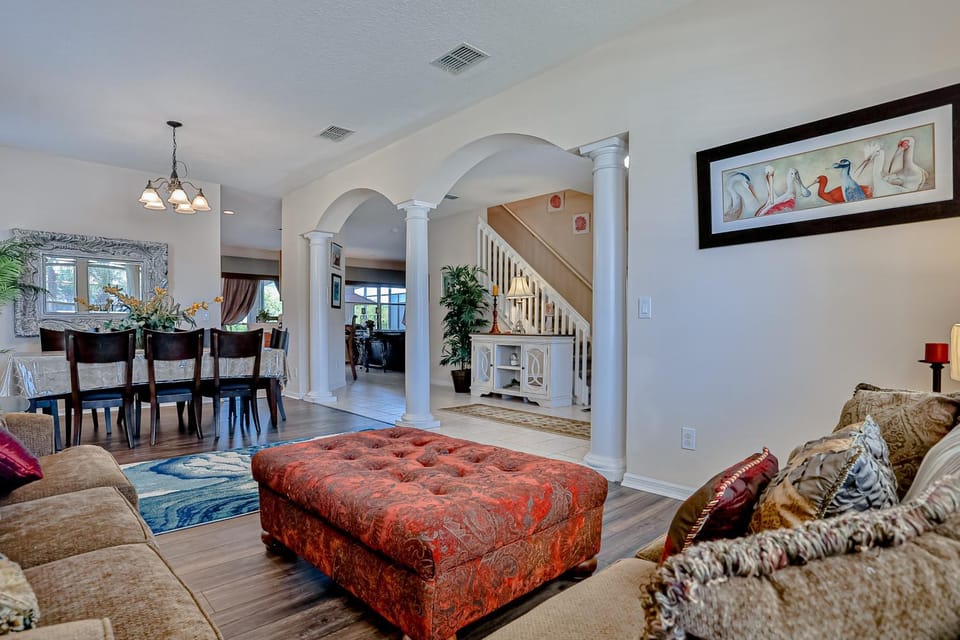 Living room, Seating area