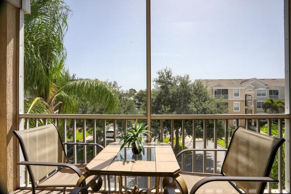 Day, Balcony/Terrace, Seating area