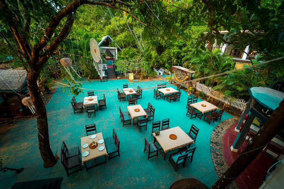 Restaurant/places to eat, Restaurant/places to eat