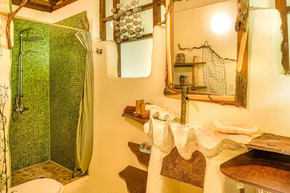 Charming 1BR Garden Bungalow House in Moorea-Maiao