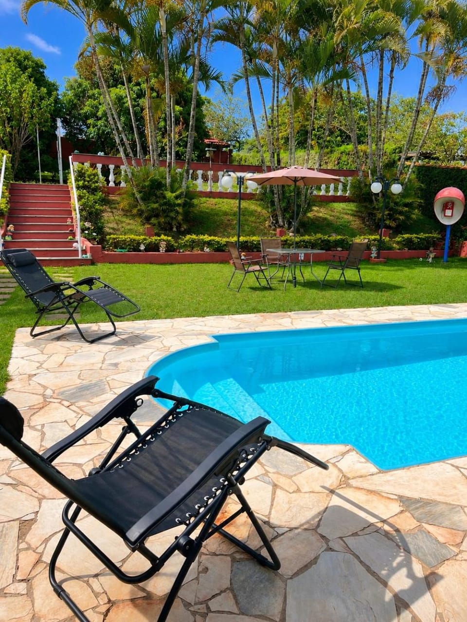 Day, Swimming pool