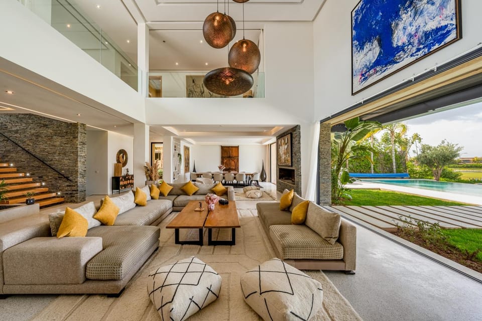 Living room, Seating area