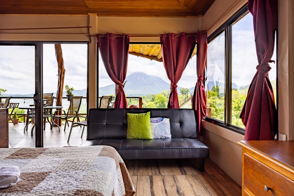 Lua Pele House - Arenal Volcano & Lake views House in Alajuela Province