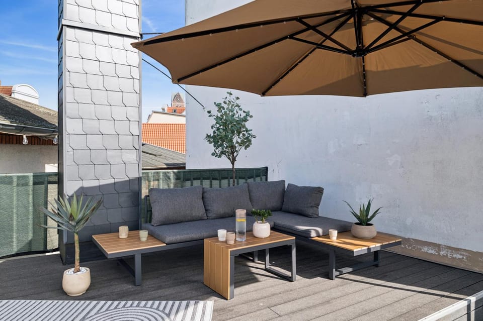 Day, View (from property/room), Balcony/Terrace, Balcony/Terrace, Seating area, furniture