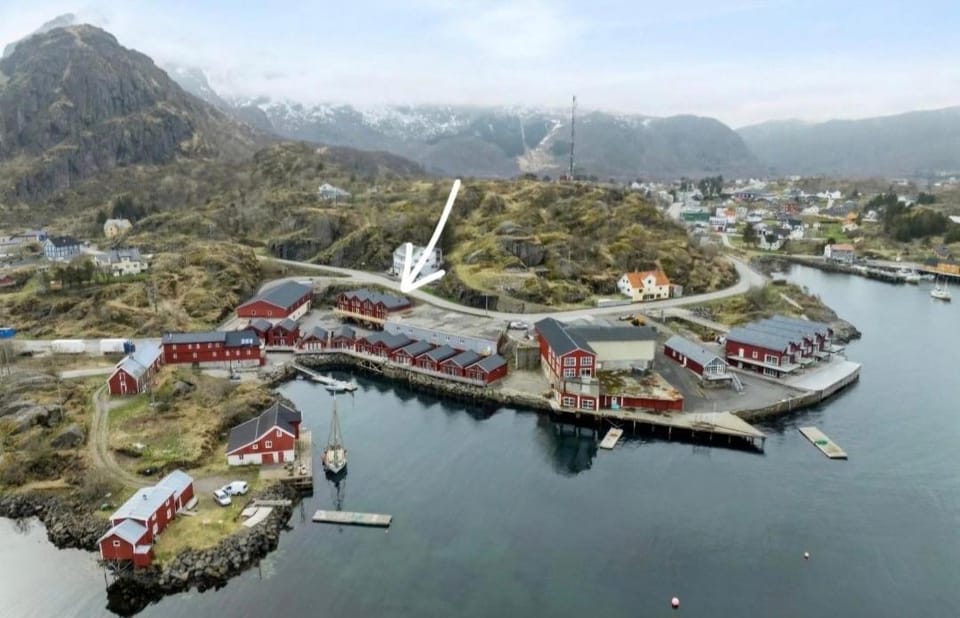 Lofoten Seaview cabin, Finnvika Cabin in Lofoten