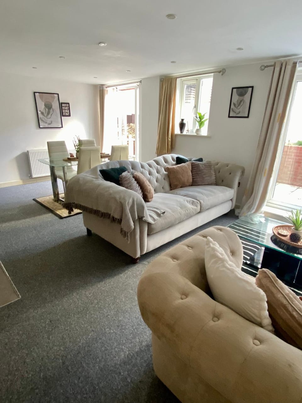 Central Southsea Duplex Apartment 2BR Parking Dogs Apartment in Portsmouth