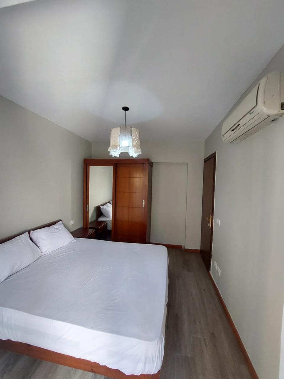 Bed, Bedroom, wardrobe, air conditioner