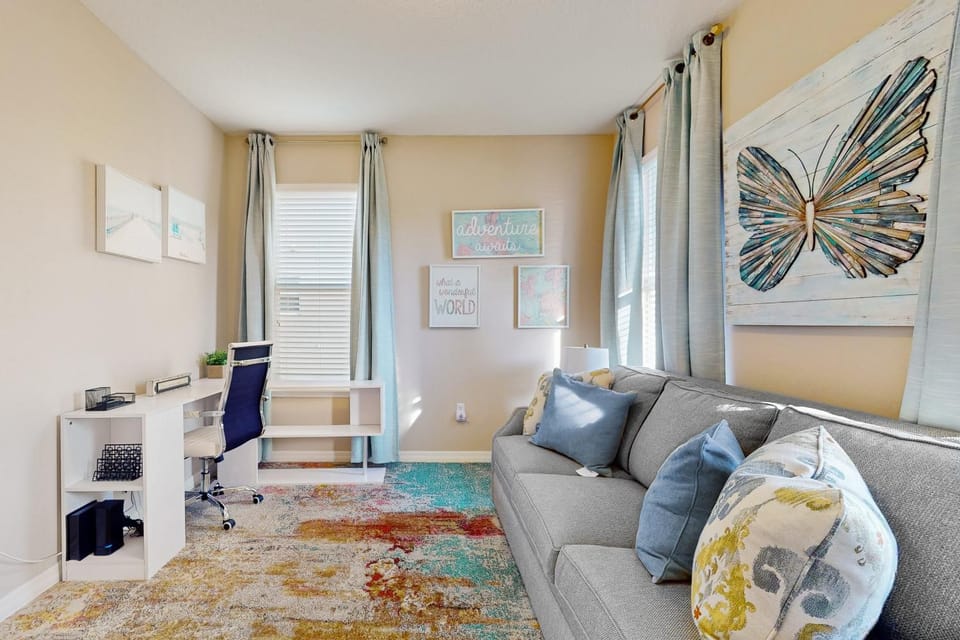TV and multimedia, Living room, Seating area