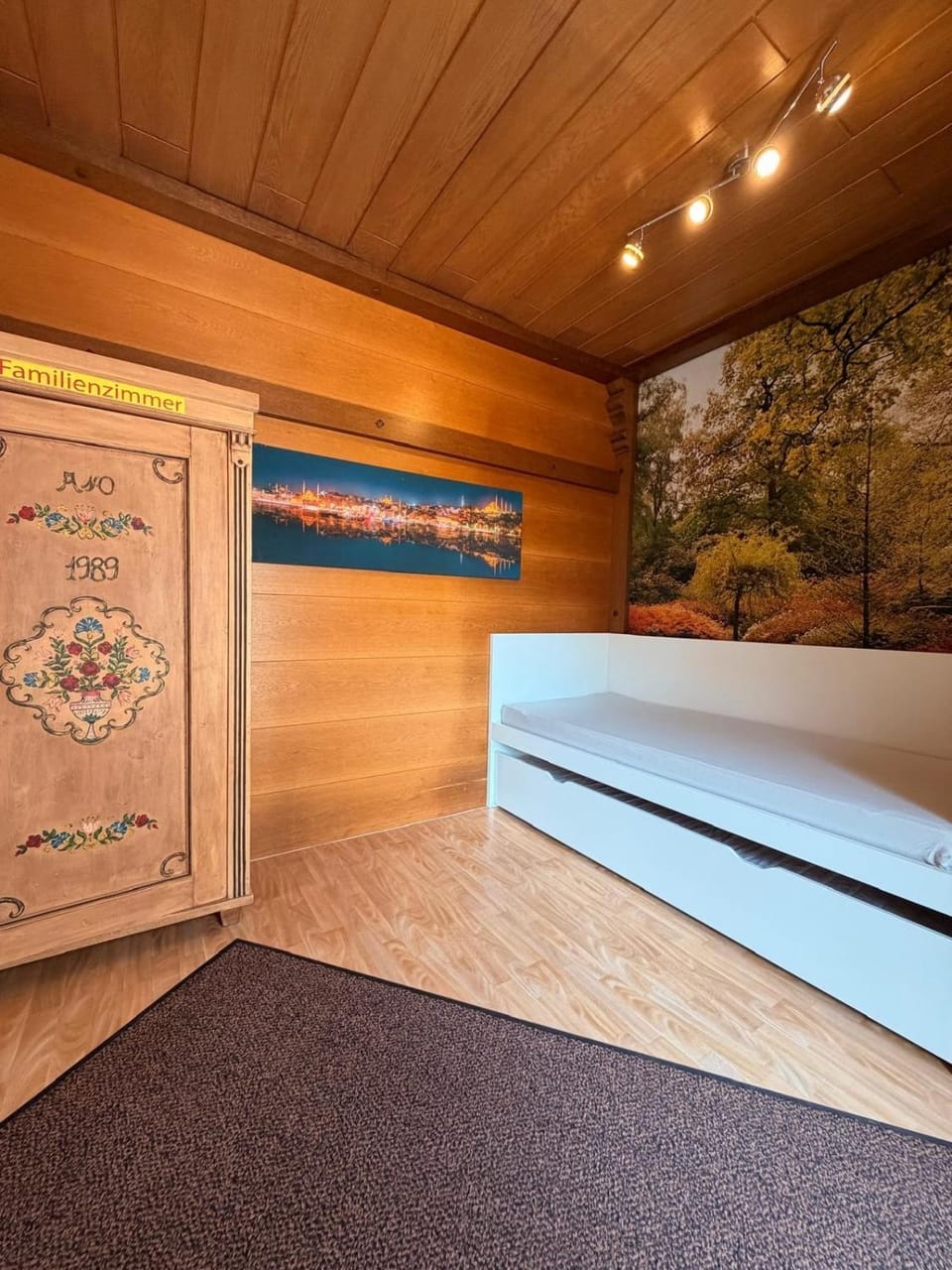 Bedroom, children